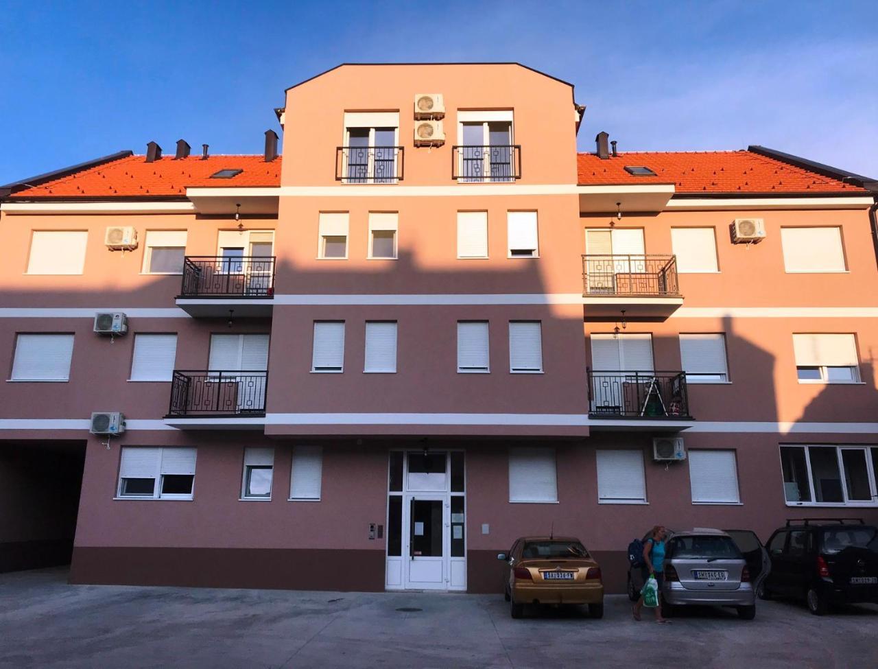Apartament Apartman 1 Sremska Mitrovica Zewnętrze zdjęcie